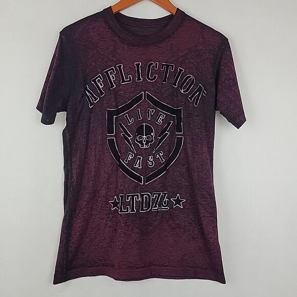 Affliction TShirt Mens Small Red Black All Over Print Burnout Crew Tee Live Fast - Picture 1 of 8